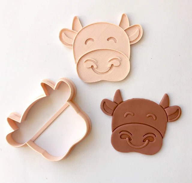 Bull/Cow Cutter & Embosser Set (Little Biskut)